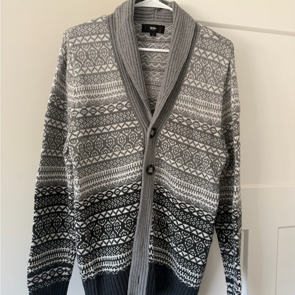 Men’s Patterned Cardigan Sweater